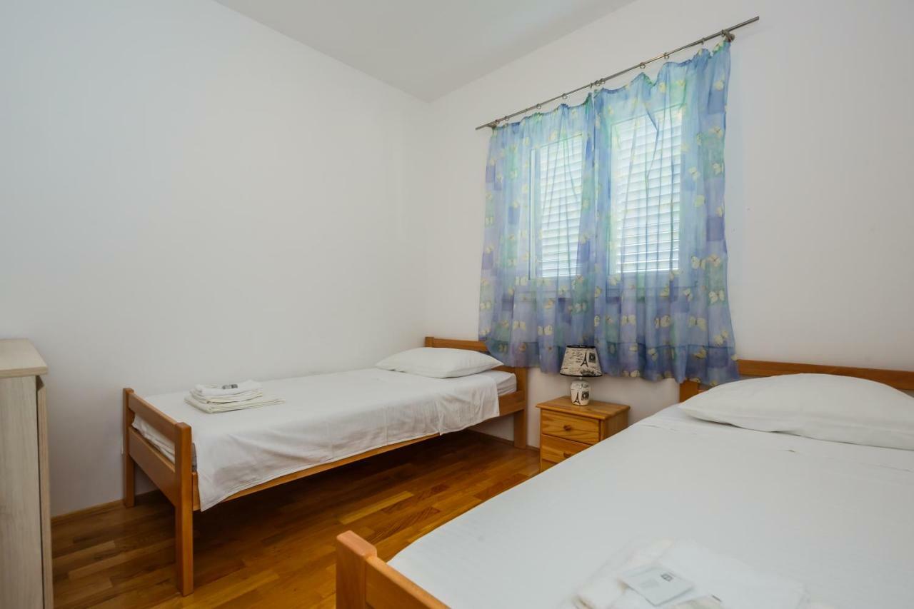 Apartments Selak สปลิท ภายนอก รูปภาพ