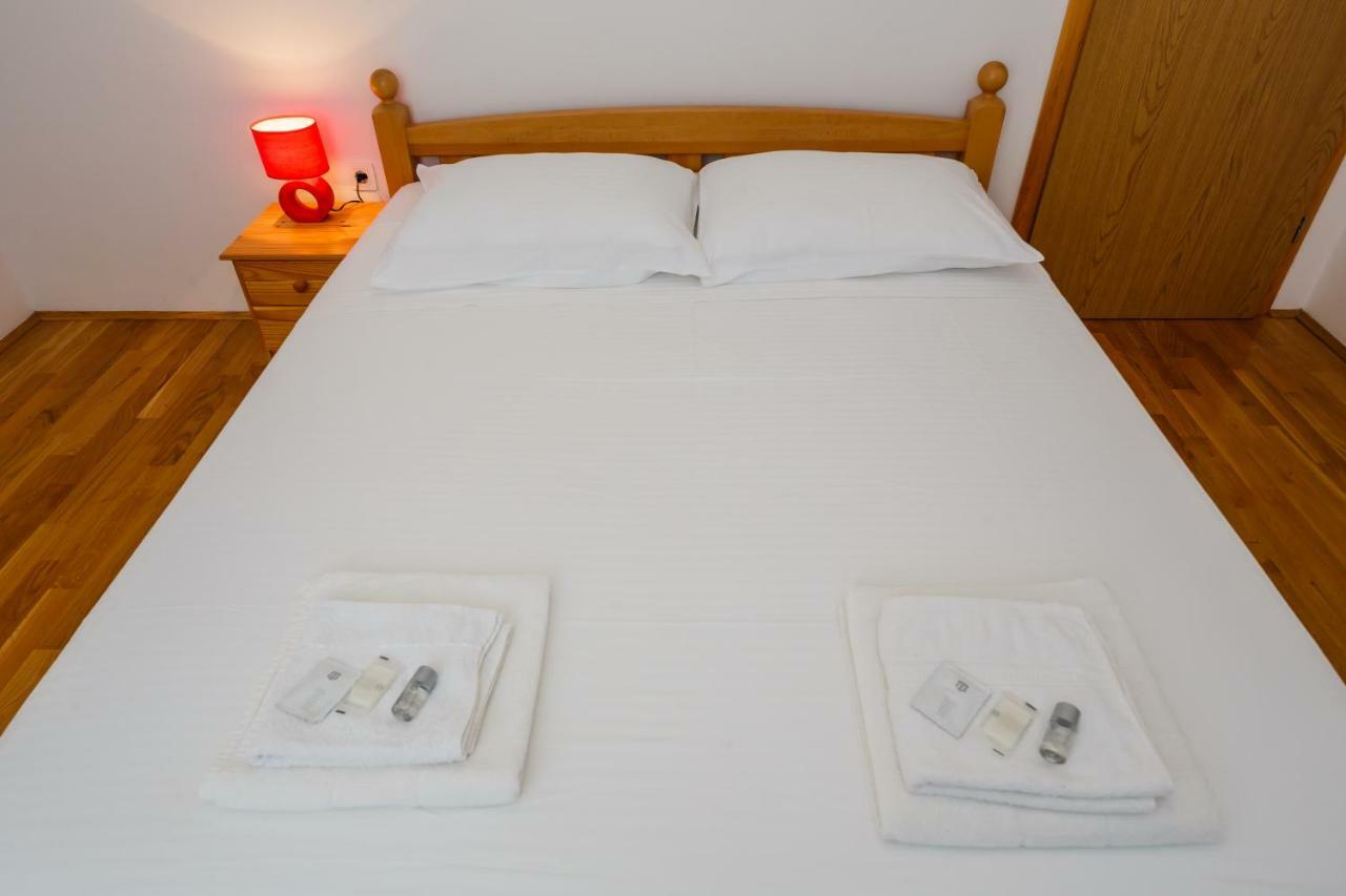 Apartments Selak สปลิท ภายนอก รูปภาพ