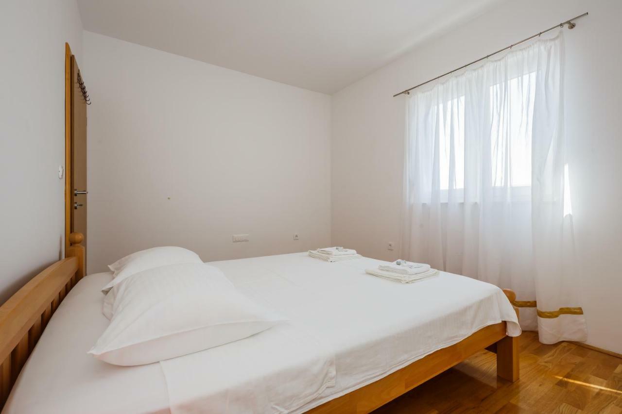 Apartments Selak สปลิท ภายนอก รูปภาพ