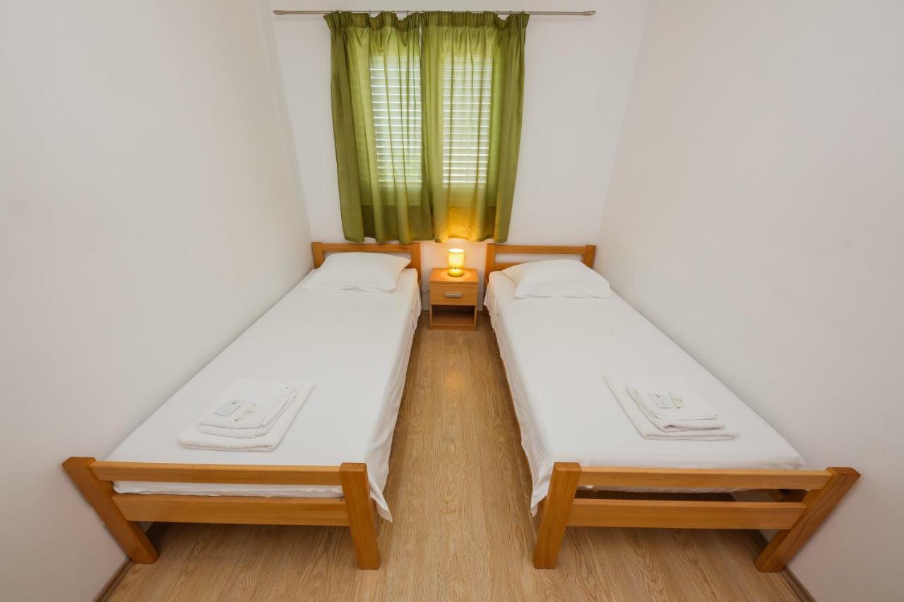 Apartments Selak สปลิท ภายนอก รูปภาพ