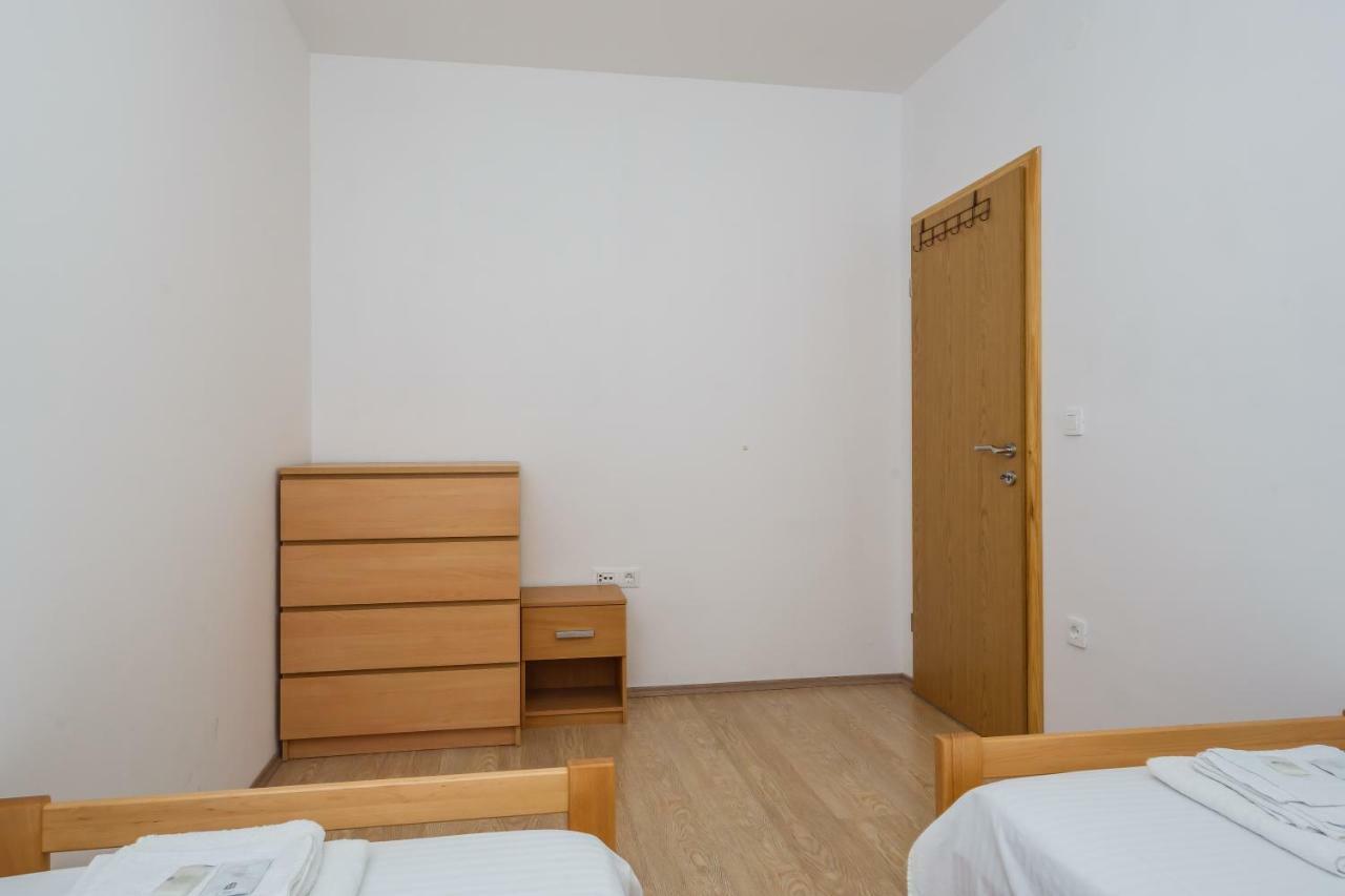 Apartments Selak สปลิท ภายนอก รูปภาพ