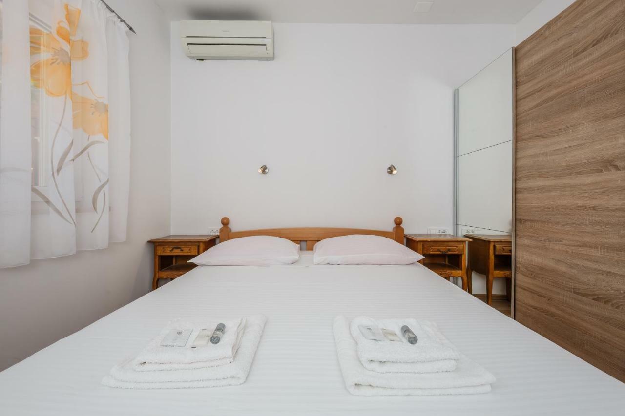 Apartments Selak สปลิท ภายนอก รูปภาพ