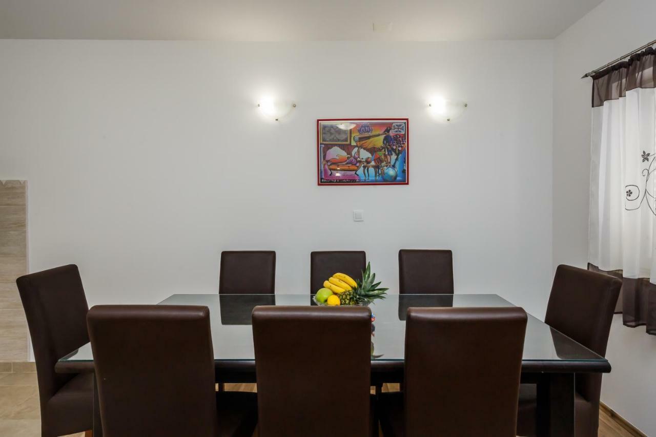 Apartments Selak สปลิท ภายนอก รูปภาพ